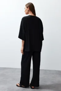 TRENDYOLMİLLA Black relaxed/Rahat Kesim Knitting Kimona Pants Top and Bottom Set - Image 6
