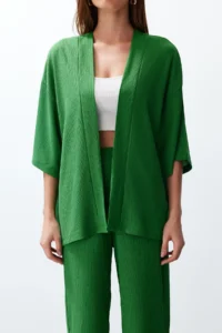 TRENDYOLMİLLA Green relaxed/Rahat Kesim Knitting Kimona Pants Top and Bottom Set - Image 4