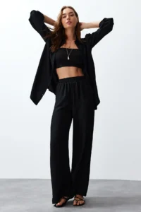 TRENDYOLMİLLA Black Weaving Shirt-Pants Apoletli Set - Image 2