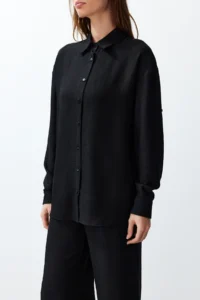 TRENDYOLMİLLA Black Weaving Shirt-Pants Apoletli Set - Image 4