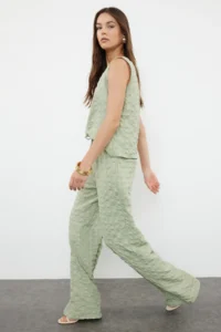 TRENDYOLMİLLA Mint Crepe Weaving Blouse-Pants Set - Image 2