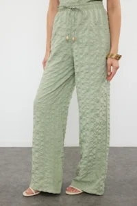 TRENDYOLMİLLA Mint Crepe Weaving Blouse-Pants Set - Image 4