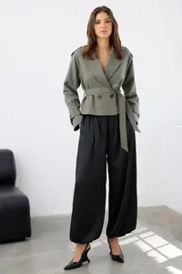 TRENDYOLMİLLA Khaki Premium Weaving Crop Blazer Jacket