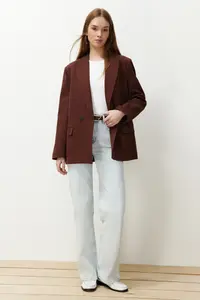 TRENDYOLMİLLA Brown Oversized Plain Kesim Basic Double breasted Weaving Blazer Jacket - Image 3