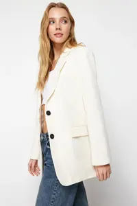 TRENDYOLMİLLA Ecru Oversized Basic Weaving Blazer Jacket - Image 5