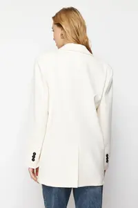 TRENDYOLMİLLA Ecru Oversized Basic Weaving Blazer Jacket - Image 8