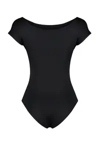 TRENDYOLMİLLA Black Fitted Boat Neck Flexible snaps Knitting Bodysuit .D.00029 - Image 7