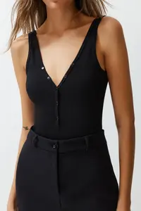 TRENDYOLMİLLA Black Fitted V-neck Ribbed Flexible snaps Knitting Bodysuit .D.00032 - Image 5