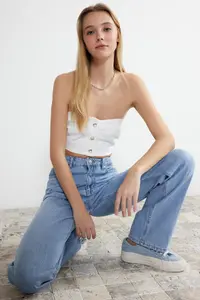 TRENDYOLMİLLA White Front buttoned Strapless Collar Mini denim Bustier - Image 3