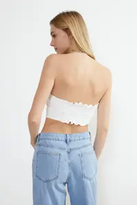 TRENDYOLMİLLA White Front buttoned Strapless Collar Mini denim Bustier - Image 6