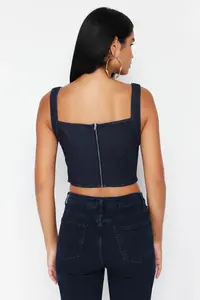 TRENDYOLMİLLA Dark Blue Lace Collar Detailed Sleeveless denim comfort/Flexible Crop Bustier - Image 6