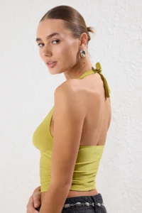 TRENDYOLMİLLA Oil Green Barbell Neck Fitted Crop Flexible Knitting Blouse - Image 3