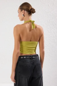 TRENDYOLMİLLA Oil Green Barbell Neck Fitted Crop Flexible Knitting Blouse - Image 5