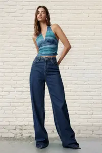 TRENDYOLMİLLA Indigo Barbell Neck Fitted Flexible Crop Knitting Blouse - Image 3