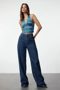 TRENDYOLMİLLA Indigo Barbell Neck Fitted Flexible Crop Knitting Blouse - Image 5