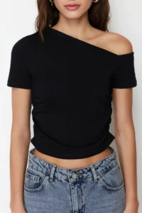 TRENDYOLMİLLA Black Shirred Asymmetric Yaka Flexible  Knitting Blouse - Image 4