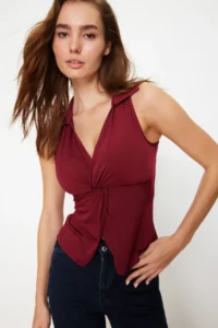 TRENDYOLMİLLA Burgundy Fitted Polo Shirt Collar Flexible Knitting Blouse - Image 2