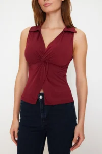 TRENDYOLMİLLA Burgundy Fitted Polo Shirt Collar Flexible Knitting Blouse - Image 3