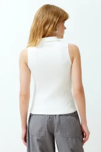 TRENDYOLMİLLA Ecru buttoned Polo Shirt Collar Zero Sleeve Ribbed Flexible Knitting Blouse - Image 5