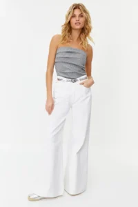 TRENDYOLMİLLA Gray Drape Detailed Lurex/Silvery Strapless Flexible Knitting Blouse - Image 3