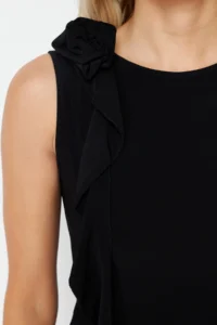 TRENDYOLMİLLA Black Rose Accessory Detailed Frilly Flexible Regular Knitting Blouse - Image 5
