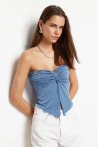 TRENDYOLMİLLA Indigo Buzzy Heart Yaka Shirred Flexible Crop Knitting Blouse
