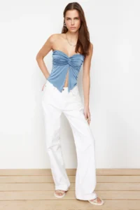 TRENDYOLMİLLA Indigo Buzzy Heart Yaka Shirred Flexible Crop Knitting Blouse - Image 3
