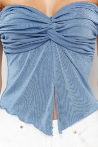 TRENDYOLMİLLA Indigo Buzzy Heart Yaka Shirred Flexible Crop Knitting Blouse - Image 4