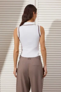 TRENDYOLMİLLA Ecru Polo Shirt Collar Color Bloklu Blouse - Image 4