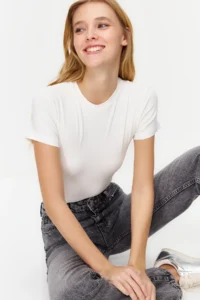 TRENDYOLMİLLA Ecru Viscous/Soft Material Flexible Knitting Blouse - Image 3