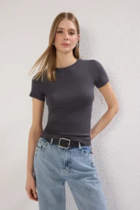 TRENDYOLMİLLA Anthracite Plain Viscous/Soft Material Flexible Knitting Blouse