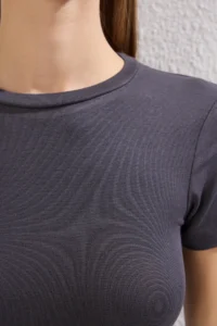 TRENDYOLMİLLA Anthracite Plain Viscous/Soft Material Flexible Knitting Blouse - Image 3