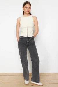 TRENDYOLMİLLA Stone buttoned Fitted Ribbed Flexible Knitting Blouse - Image 3