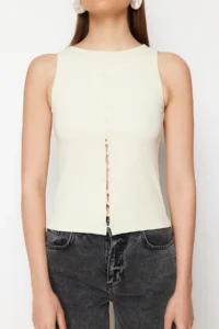 TRENDYOLMİLLA Stone buttoned Fitted Ribbed Flexible Knitting Blouse - Image 4