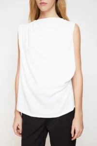 TRENDYOLMİLLA Ecru Shirring Detailed Crew Neck Sleeveless Weaving Blouse - Image 5