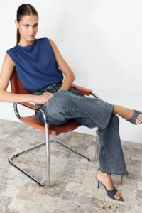 TRENDYOLMİLLA Navy Blue Ruffle Detailed Crew Neck Sleeveless Weaving Blouse