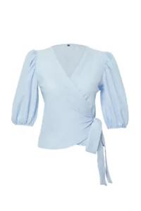 TRENDYOLMİLLA Mavi Double breasted Binding Detailed seersucker Material Weaving Blouse - Image 7