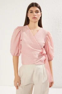 TRENDYOLMİLLA Rejection Double breasted Binding Detailed seersucker Material Weaving Blouse - Image 3