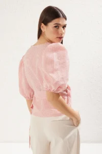 TRENDYOLMİLLA Rejection Double breasted Binding Detailed seersucker Material Weaving Blouse - Image 5