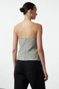 TRENDYOLMİLLA Light Khaki Strapless Fitted Drapeli Weaving Blouse - Image 5