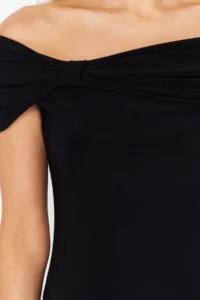 TRENDYOLMİLLA Black Carmen Collar Fitted Flexible Crop Knitting Madonna Collar Blouse - Image 4