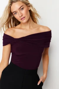 TRENDYOLMİLLA Plum Carmen Collar Fitted Flexible Crop Knitting Madonna Collar Blouse - Image 2