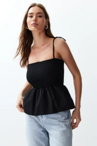 TRENDYOLMİLLA Black Cotton Poplin Detailed Fitted Sleeveless Gipelli Flexible Knitting Blouse - Image 3