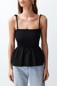 TRENDYOLMİLLA Black Cotton Poplin Detailed Fitted Sleeveless Gipelli Flexible Knitting Blouse - Image 5