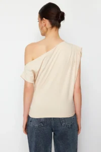 TRENDYOLMİLLA Stone Regular/Normal Pattern Asymmetric Collar Zero Sleeve Flexible Knitting Blouse - Image 6
