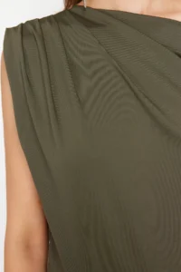 TRENDYOLMİLLA Khaki Regular/Normal Pattern Asymmetric Collar Zero Sleeve Flexible Knitting Blouse - Image 5