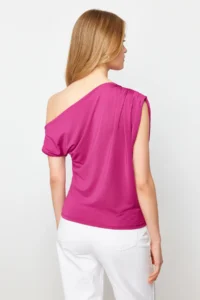 TRENDYOLMİLLA Fuchsia Regular/Normal Pattern Asymmetric Collar Zero Sleeve Flexible Knitting Blouse - Image 6