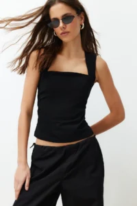 TRENDYOLMİLLA Black Plain Square Neck Sleeveless Shirred Fitted Flexible Knitting Blouse