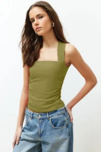 TRENDYOLMİLLA Oil Green Plain Square Neck Sleeveless Shirred Fitted Flexible Knitting Blouse - Image 2