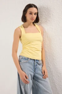 TRENDYOLMİLLA Light Yellow Plain Square Neck Sleeveless Shirred Fitted Flexible Knitting Blouse - Image 2